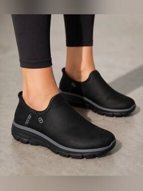 Skechers Slip-ins Relaxed Fit: Easy Going - Modern Hour - Color: Black Size: 9.5